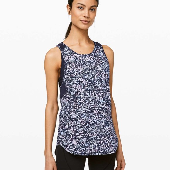 Lululemon Sculpt Tank II - Picture 1 of 7